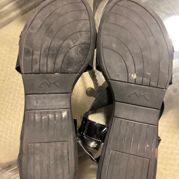 Sandals - Picture 5 of 5